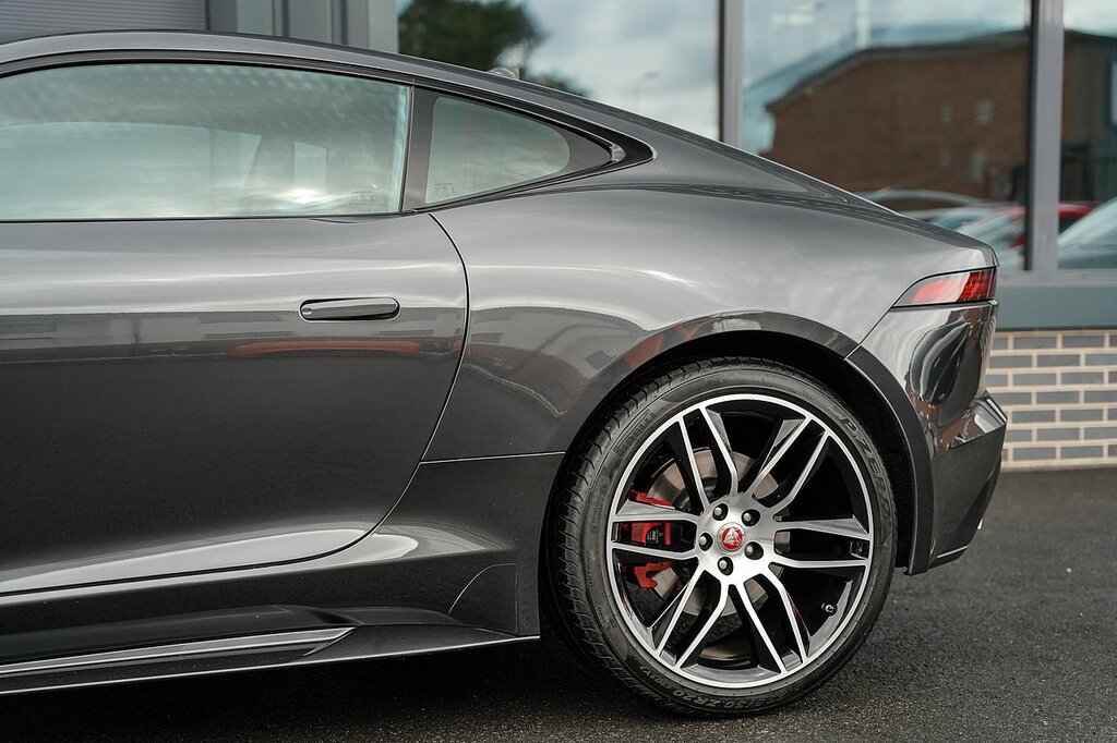 Jaguar F-Type 2L Chequered Flag Red #11