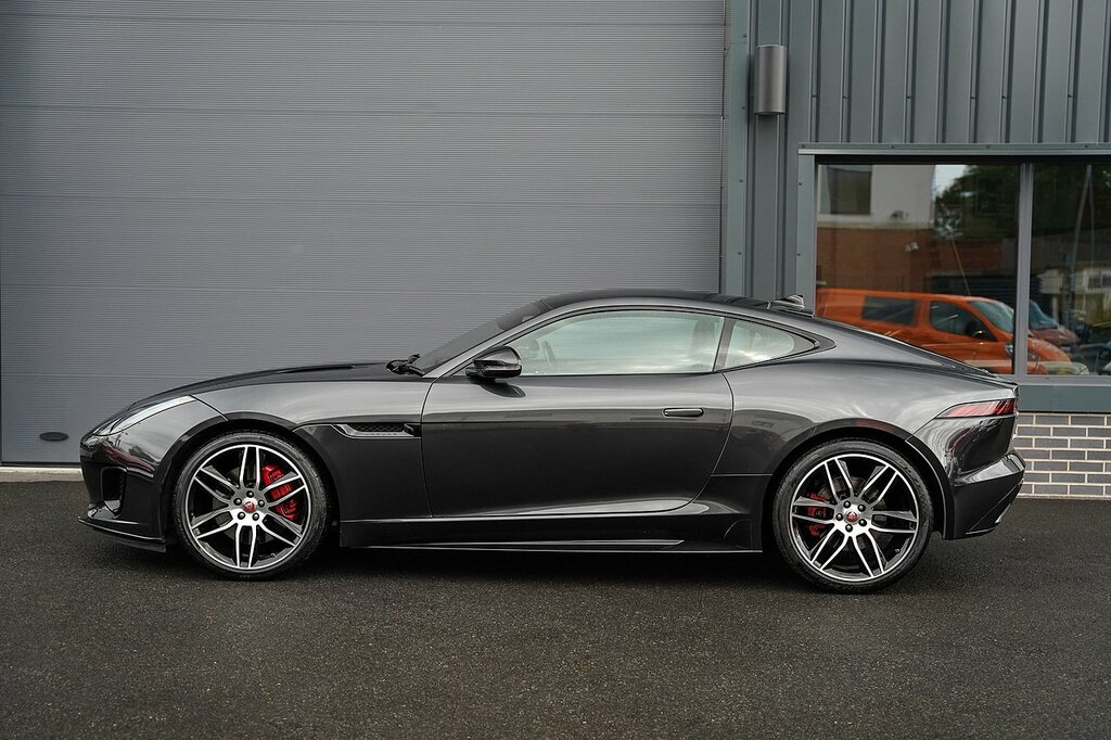 Jaguar F-Type 2L Chequered Flag Red #7