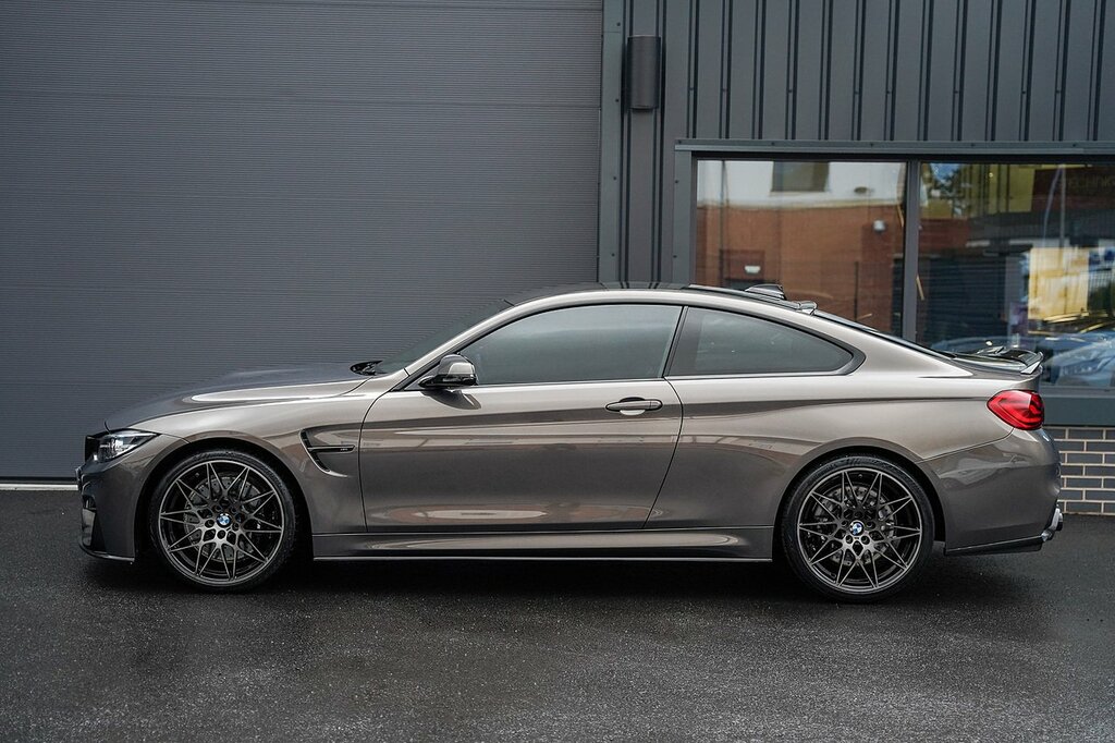 BMW M4 Biturbo Competition Beige #3