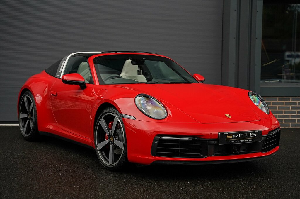 Porsche 911 Targa 4 Gts Grey #40
