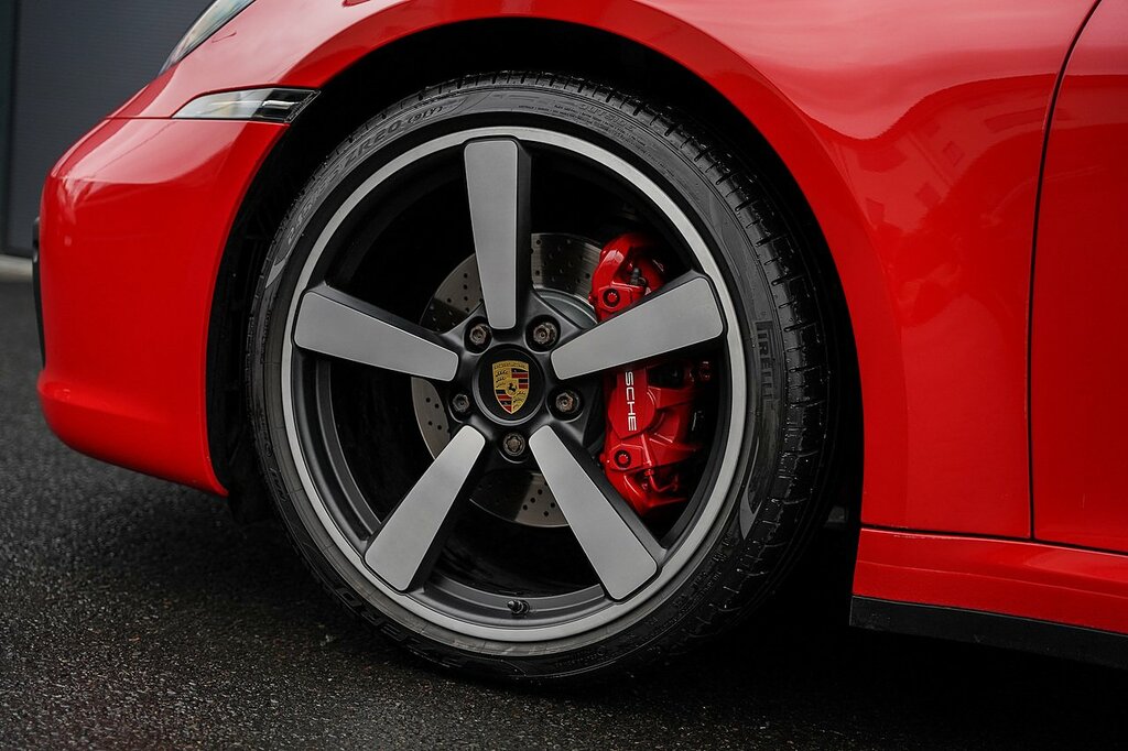 Porsche 911 Targa 4 Gts Grey #15