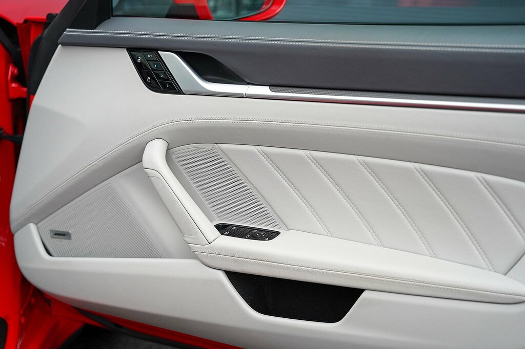 Porsche 911 Targa 4 Gts Grey #18