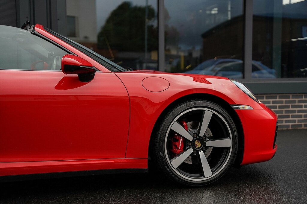 Porsche 911 Targa 4 Gts Grey #9
