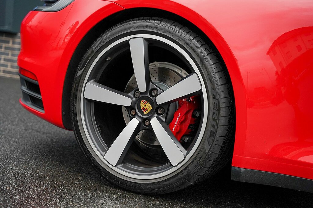 Porsche 911 Targa 4 Gts Grey #13