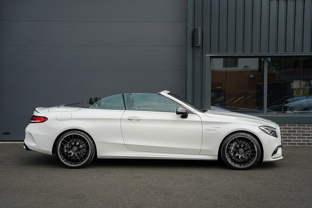 Mercedes-Benz C Class C63 V8 Biturbo Amg White #2