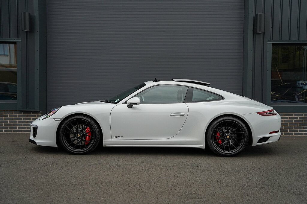 Porsche 911 T 991 Carrera Gts White
