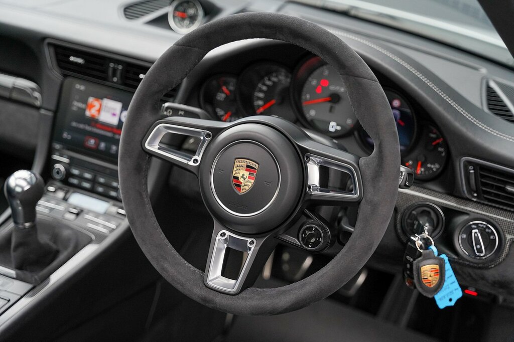Porsche 911 Carrera Gts S-a 2017 Red #17