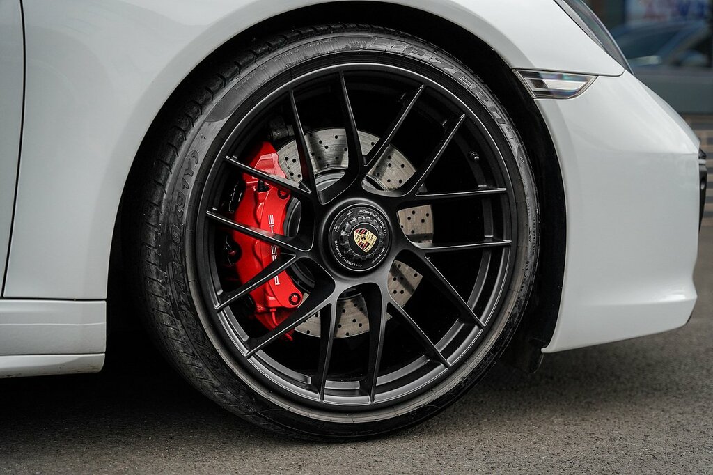 Porsche 911 Carrera Gts S-a 2017 Red #11