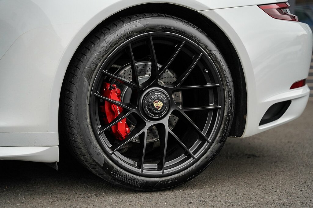 Porsche 911 Carrera Gts S-a 2017 Red #13