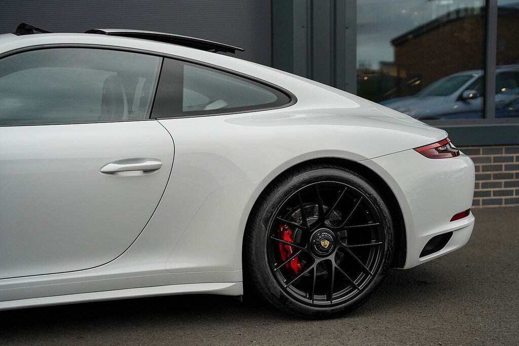 Porsche 911 Carrera Gts S-a 2017 Red #10