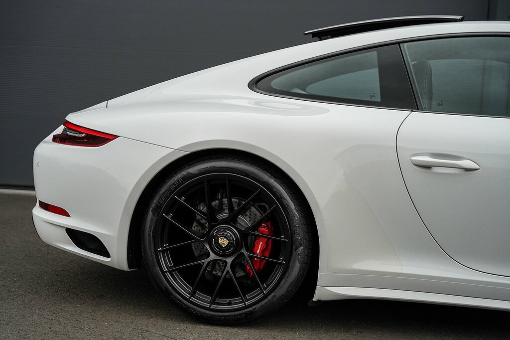 Porsche 911 Carrera Gts S-a 2017 Red #7