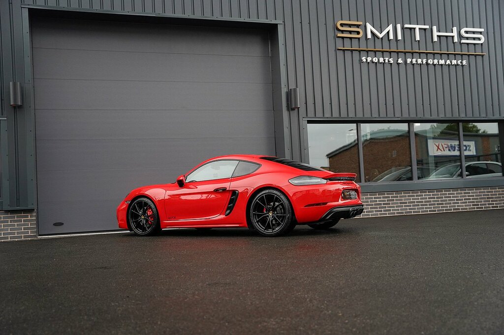 Porsche 718 Cayman Cayman Black #33