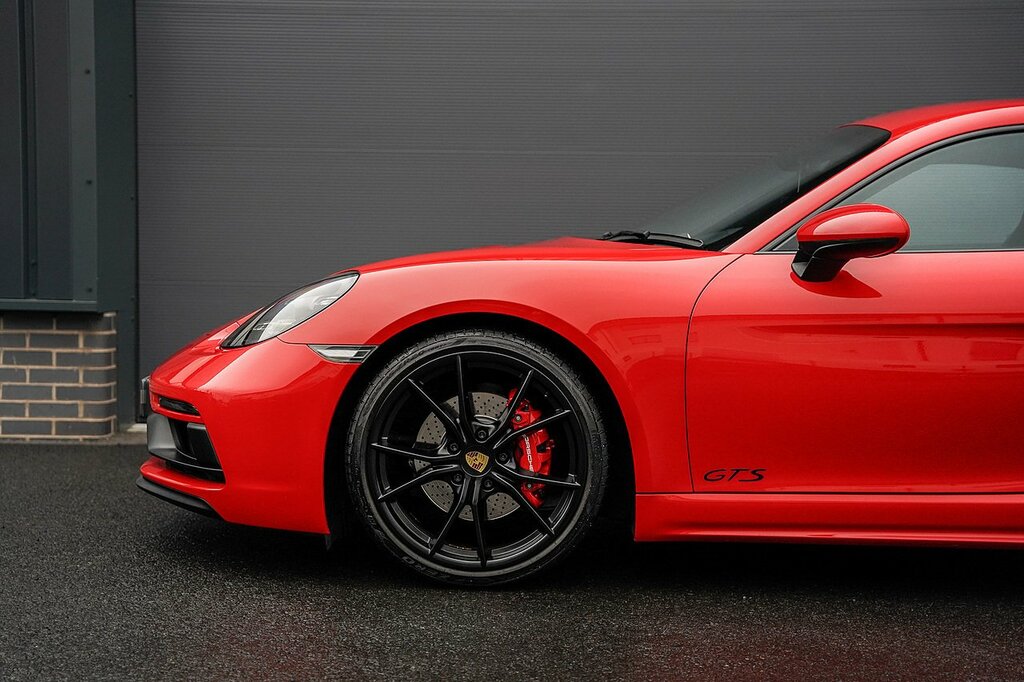 Porsche 718 Cayman Cayman Black #10