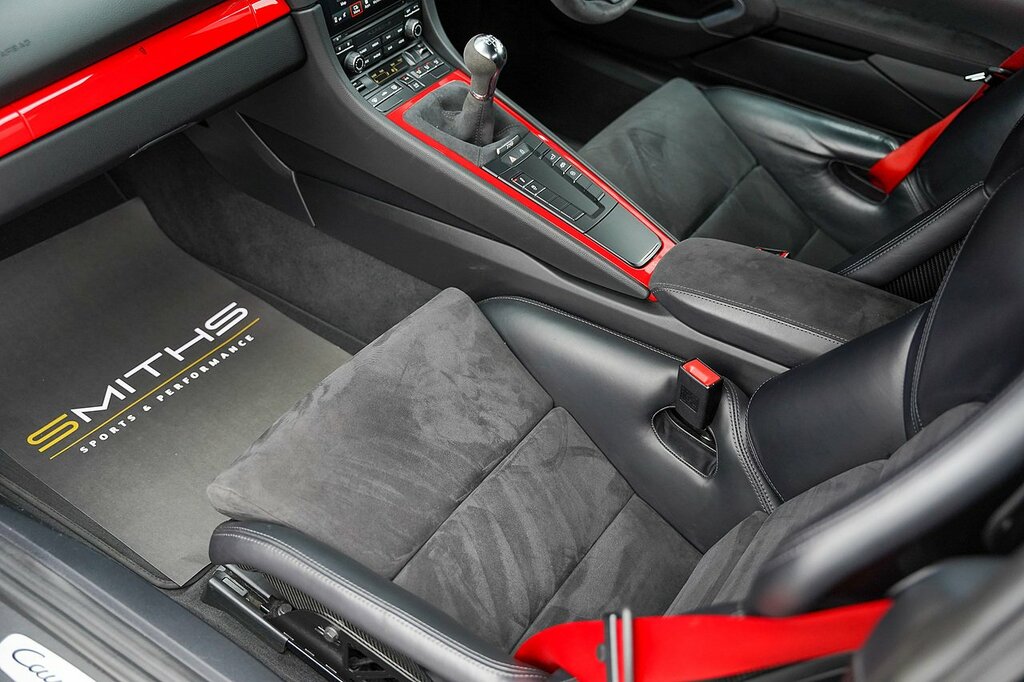 Porsche 718 Cayman Cayman Black #22