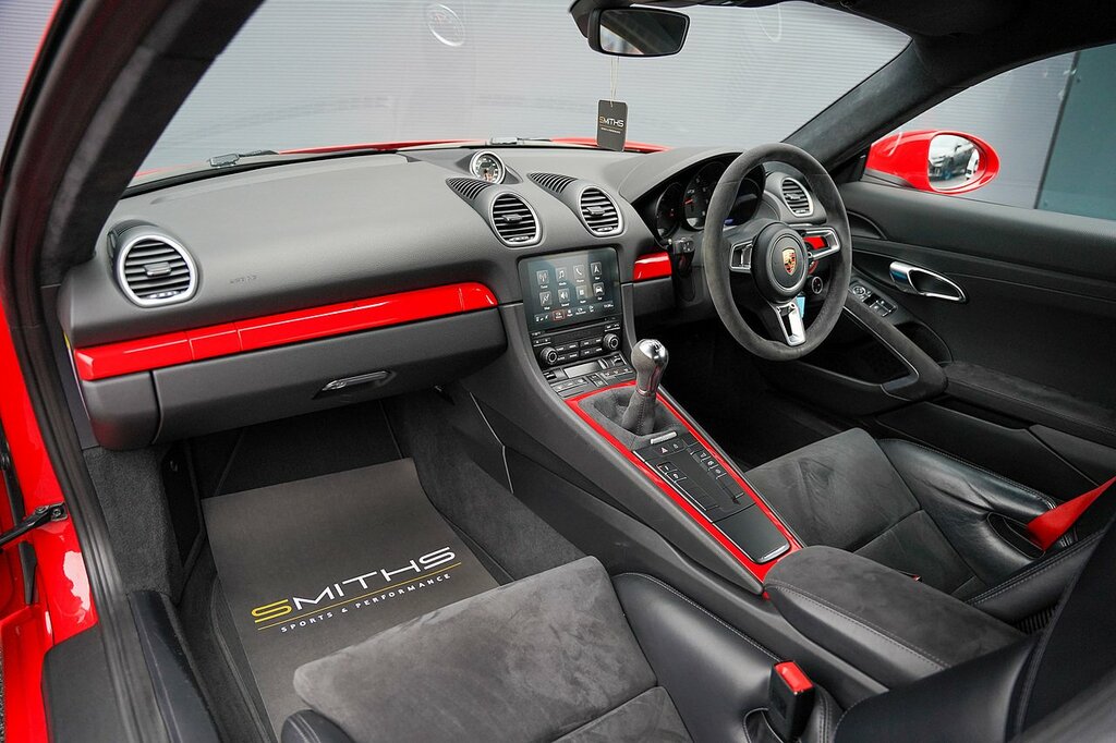 Porsche 718 Cayman Cayman Black #20