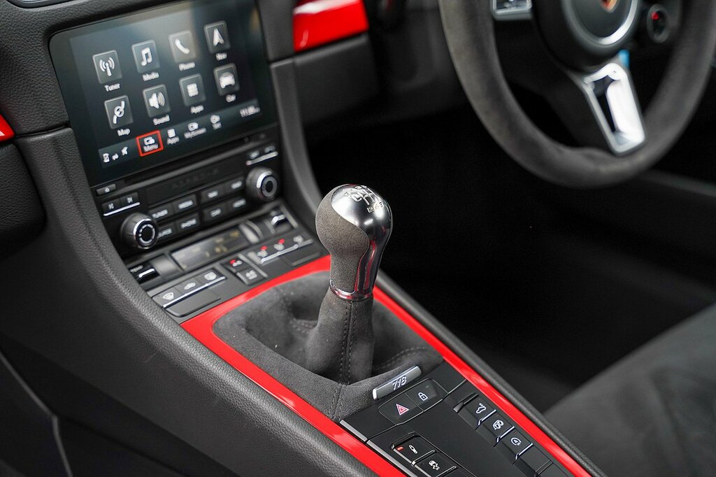 Porsche 718 Cayman Cayman Black #23