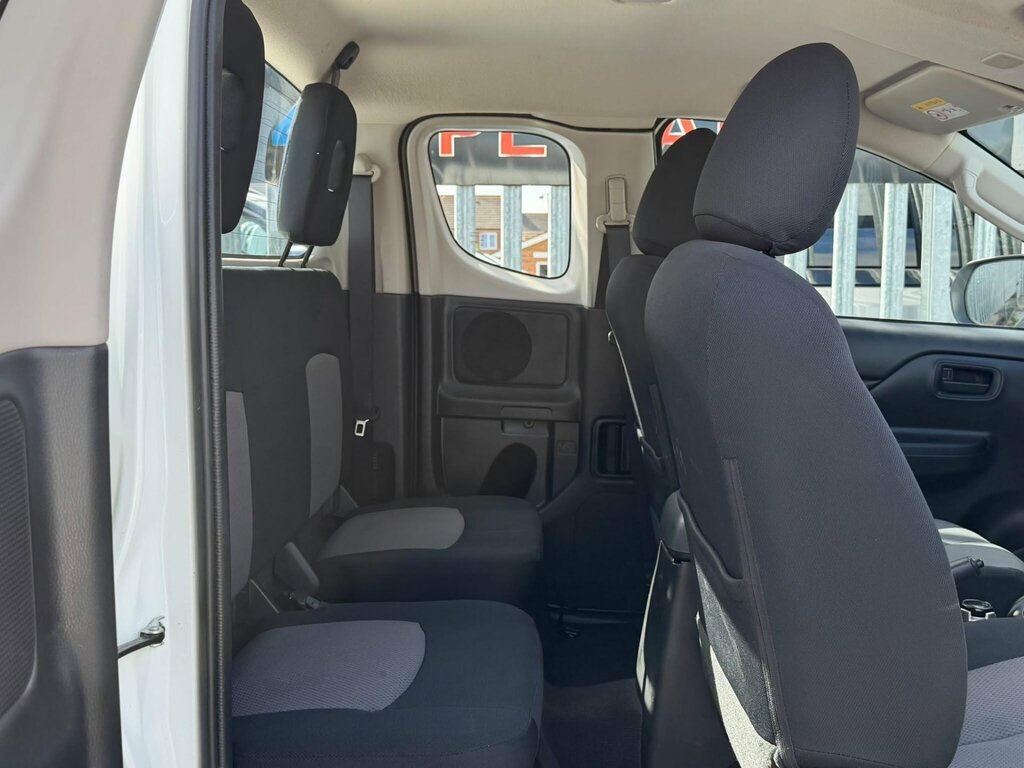 Mitsubishi L200 Double Cab Di-d 150 Barbarian X 4Wd White #13