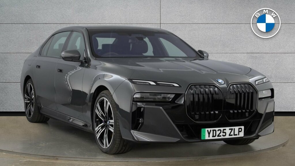 BMW i7 Saloon Blue #2