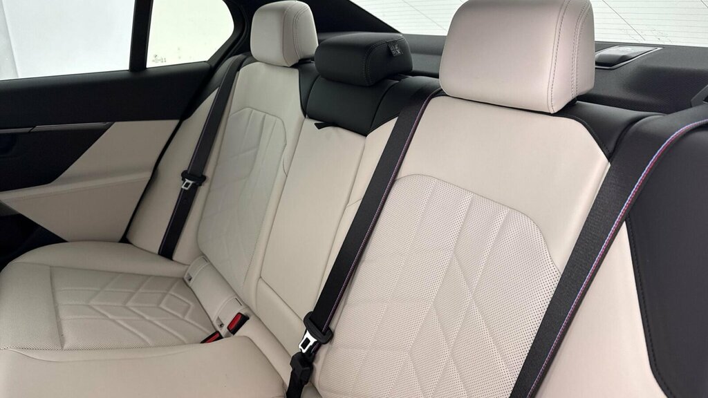 BMW i5 I5 M60 Saloon Blue #24