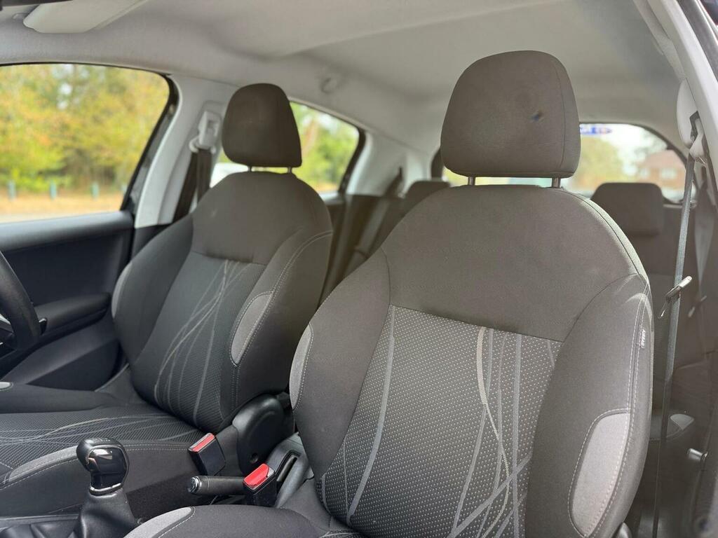 Peugeot 208 208 Active Grey #30
