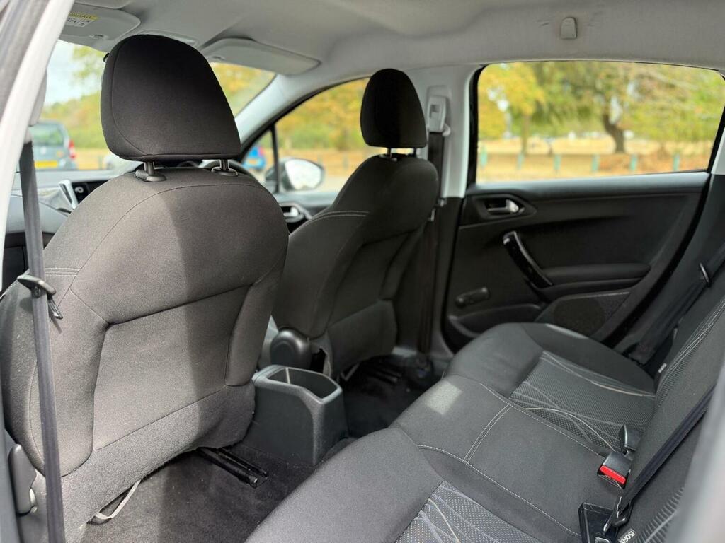 Peugeot 208 208 Active Grey #36