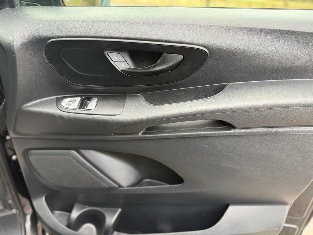 Mercedes-Benz Vito 2.0 Cdi L2 Long Silver #30