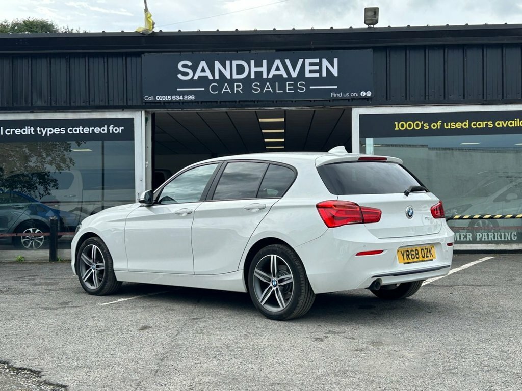 BMW 1 Series 2L Sport White #6