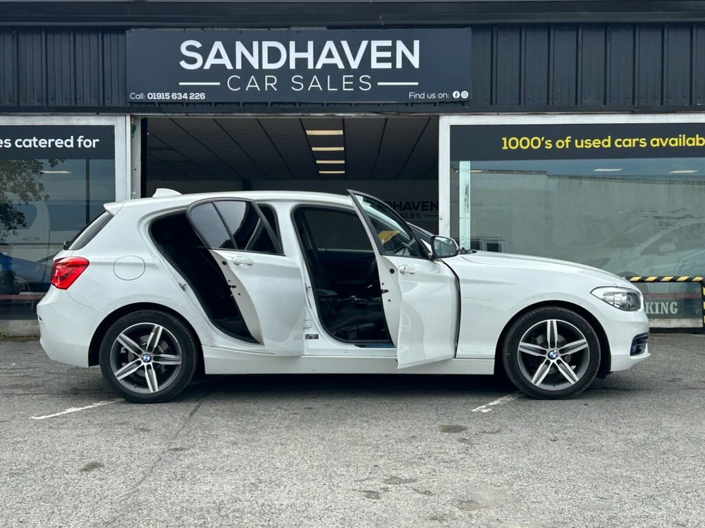 BMW 1 Series 2L Sport White #3