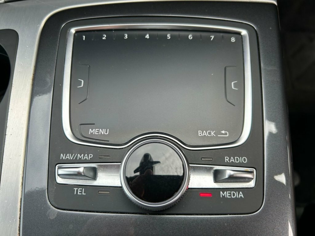 Audi Q7 3.0 Q7 Black Grey #37
