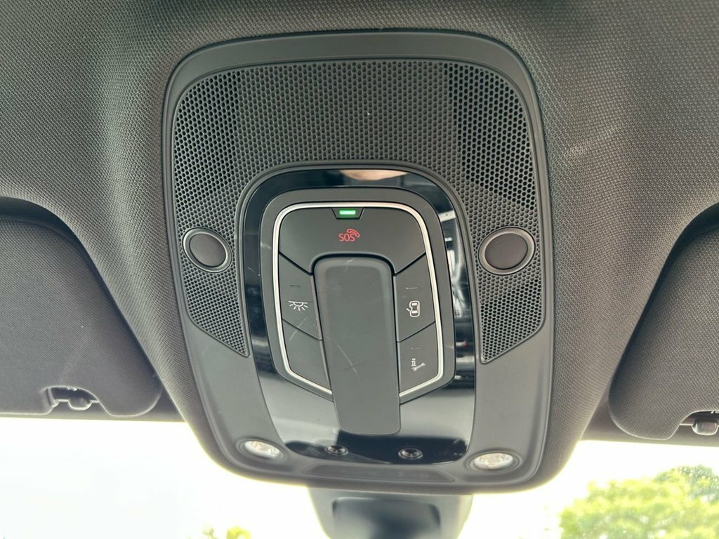 Audi Q7 3.0 Q7 Black Grey #50