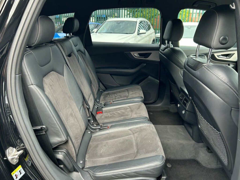 Audi Q7 3.0 Q7 Black Grey #23