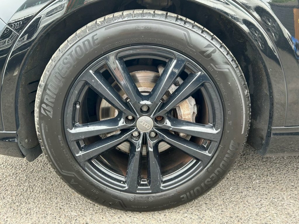 Audi Q7 3.0 Q7 Black Grey #12