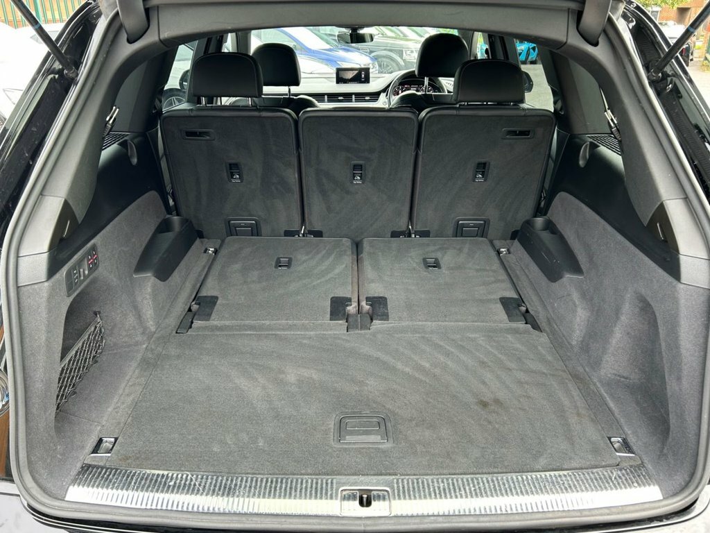 Audi Q7 3.0 Q7 Black Grey #16