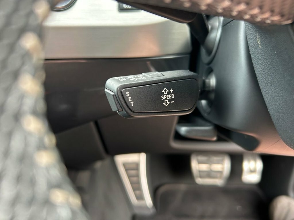 Audi Q7 3.0 Q7 Black Grey #41