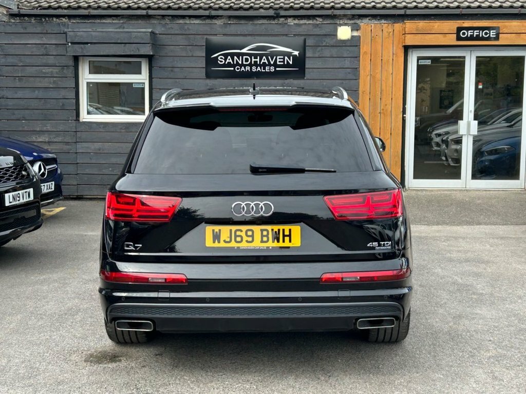 Audi Q7 3L S Line Black #6
