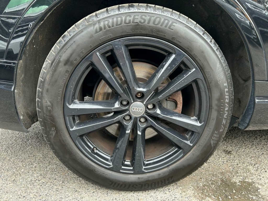 Audi Q7 3.0 Q7 Black Grey #14