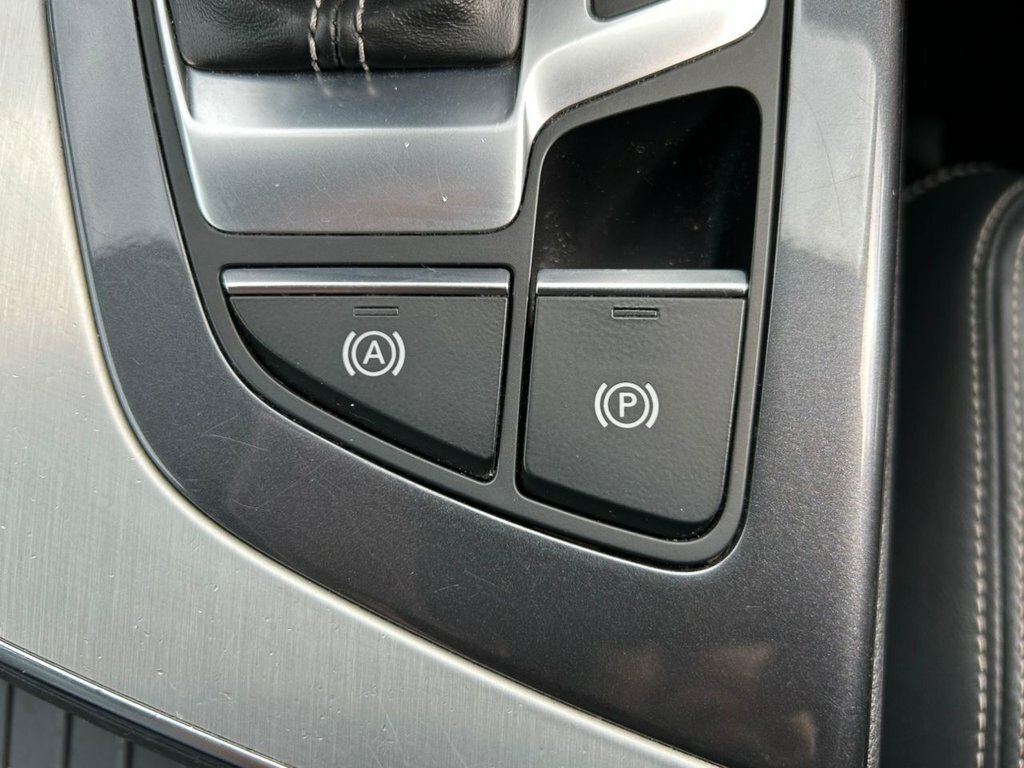 Audi Q7 3.0 Q7 Black Grey #36