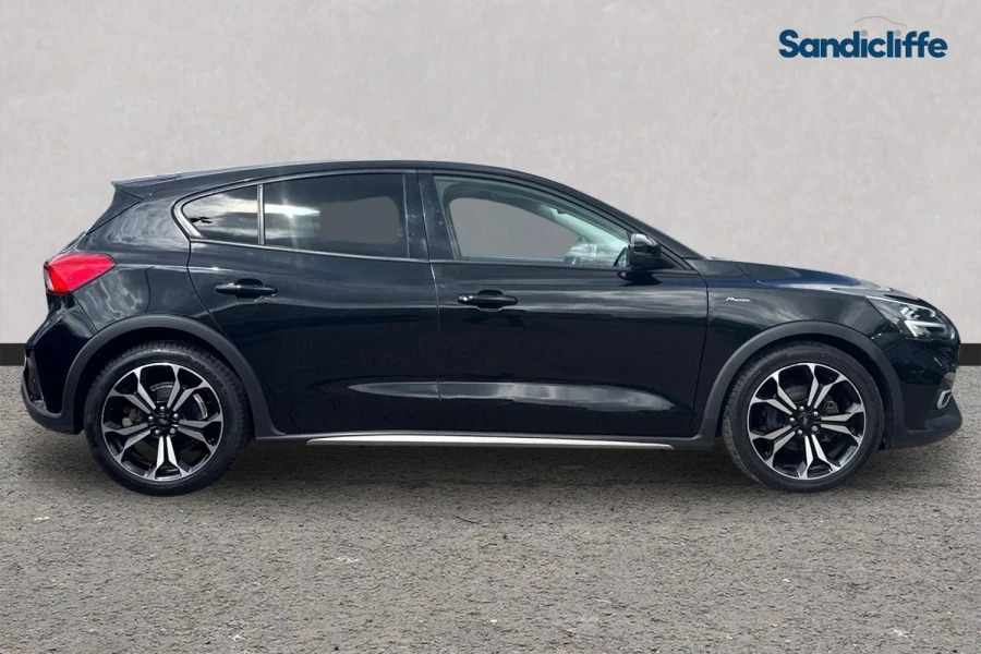Ford Focus Focus 1.0 L Ecoboost Hybrid Active X Edition 6 MW70KWS Black #3