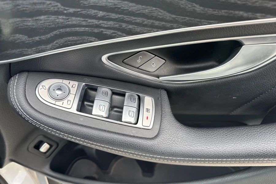 Mercedes-Benz GLC Class 2018 18 2.1 #20