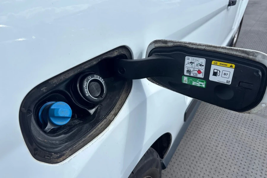 Ford Transit Connect Mpv White #7