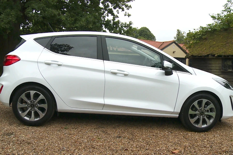 Ford Fiesta Fiesta 1.1 L Ti-vct Zetec 85Ps White