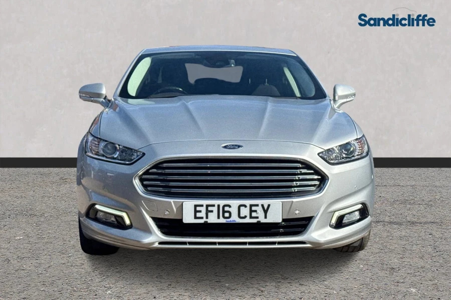 Ford Mondeo Mondeo 2.0 Titanium Edition Hybrid Vehicl #2