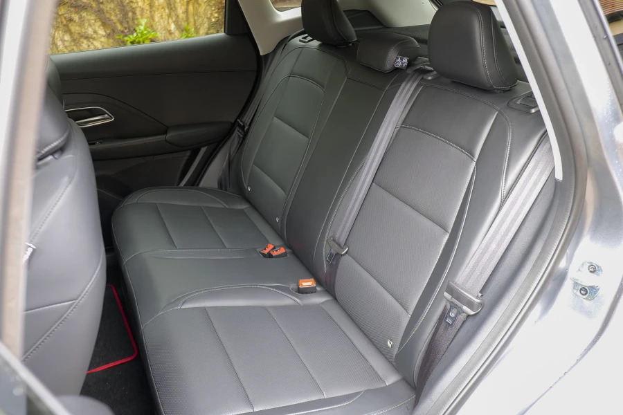 MG ZS Zs 1.5 Hybrid Se Hatchback KP75ZHL Red #5
