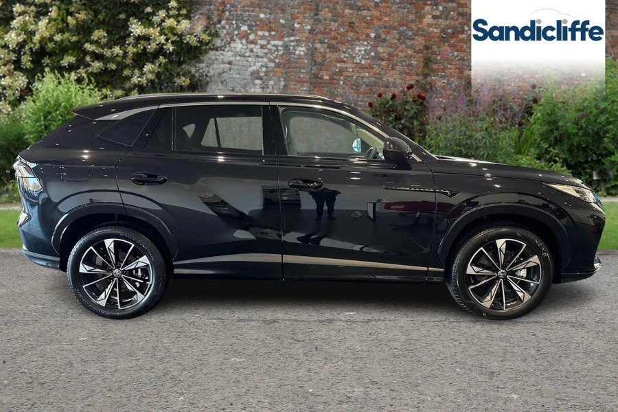 MG HS Hs 1.5 T-gdi Hybrid Trophy Hatchback Black #4