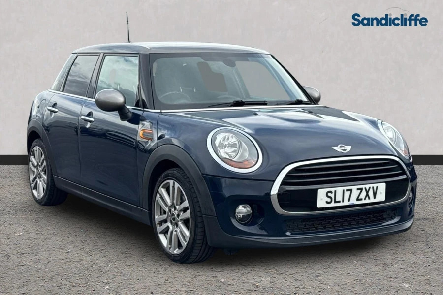 Mini Hatch Hatchback 1.5 Cooper Seven Hatchback Blue