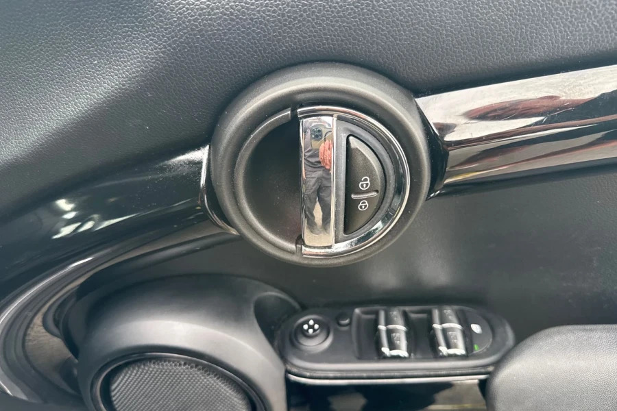 Mini Hatch 2.0 5-Door Hatch Cooper S Seven Edition 2017 Black #16