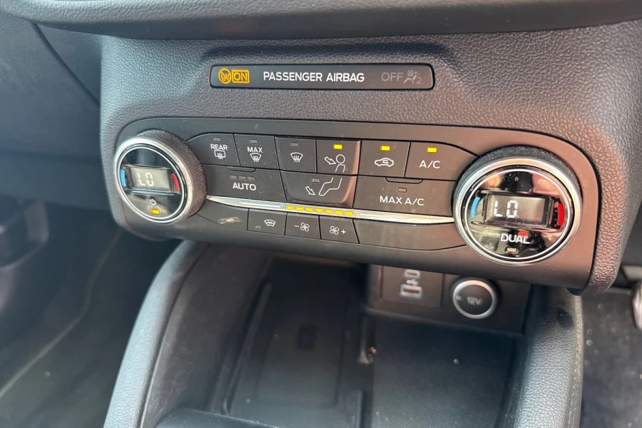Ford Kuga St-line X Black #29