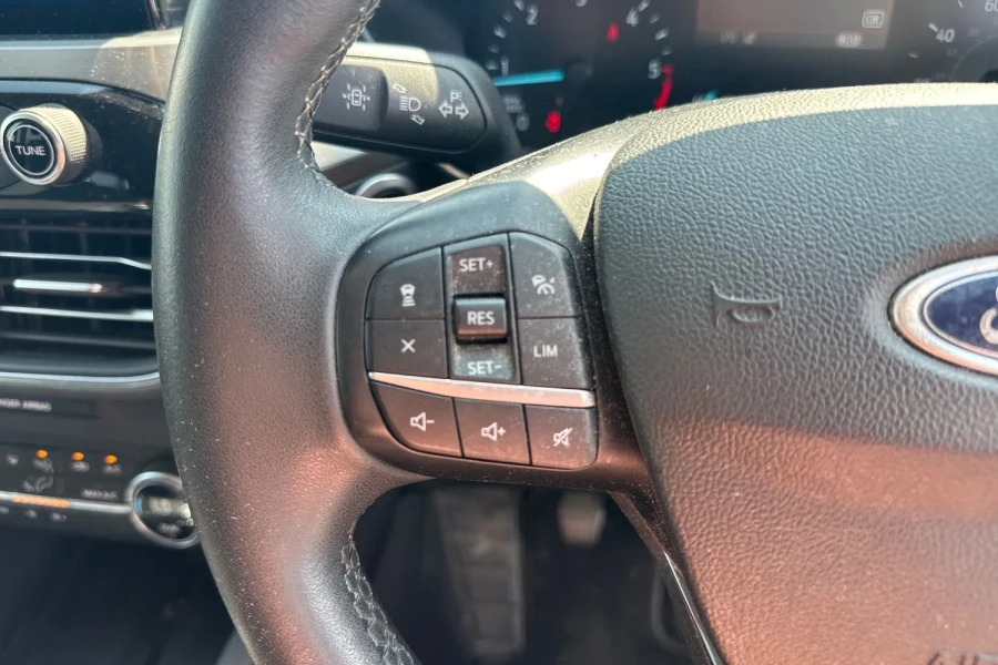 Ford Kuga St-line X Black #24