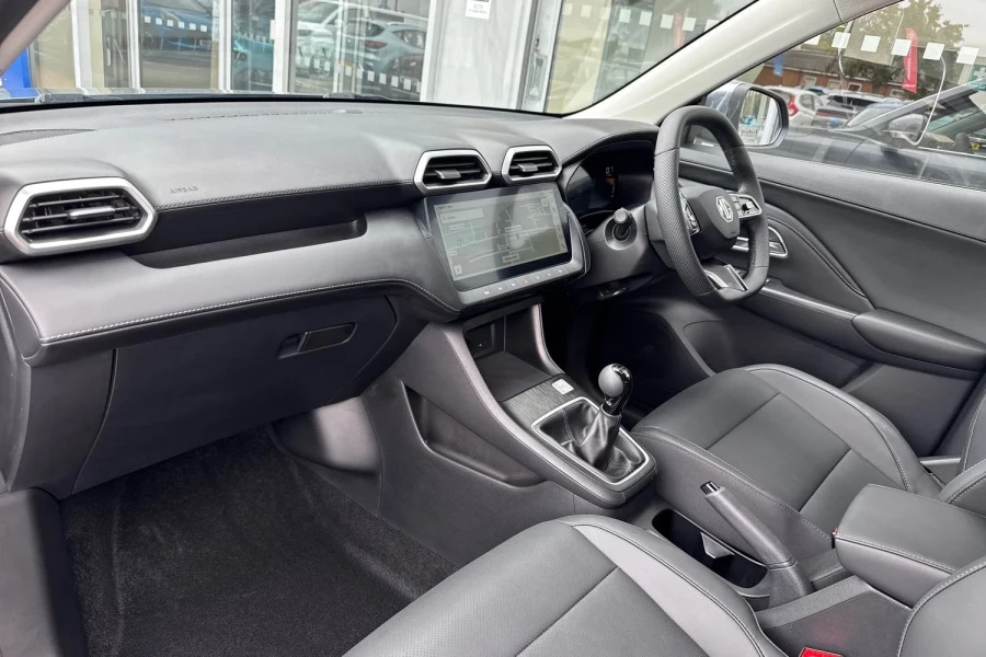 MG ZS 1.5 Se White #12