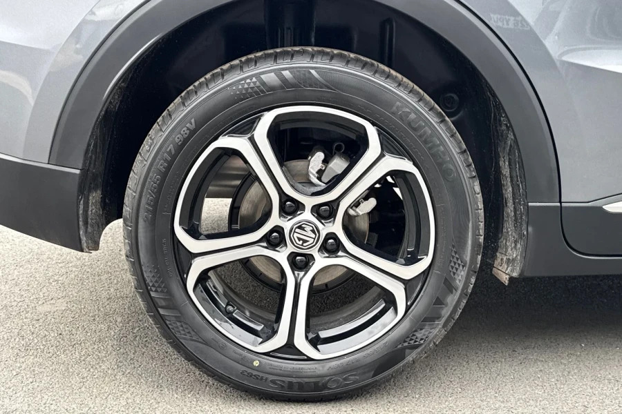 MG ZS 1.5 Se White #9